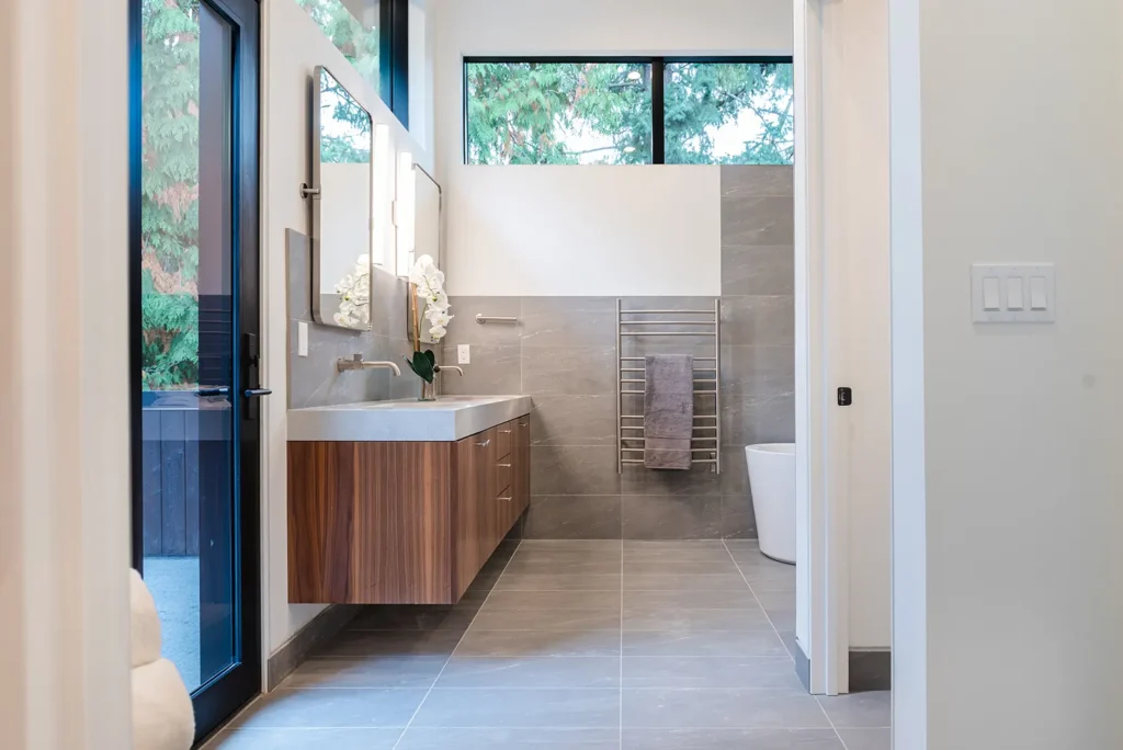 Expert bathroom remodeling design