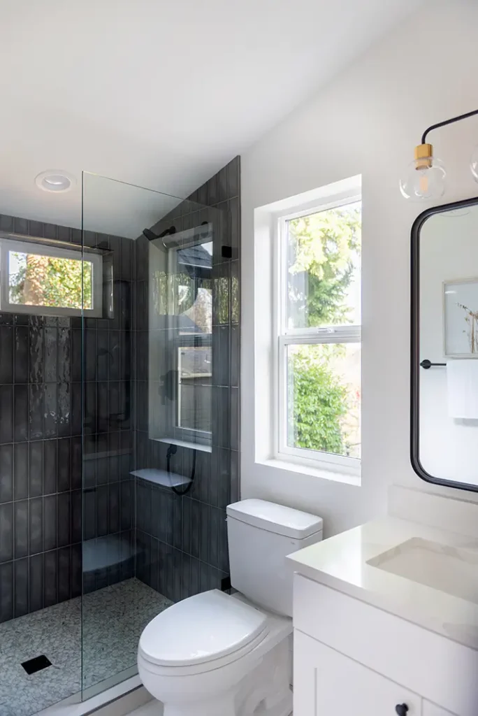 Beautiful bathroom remodeling solutions