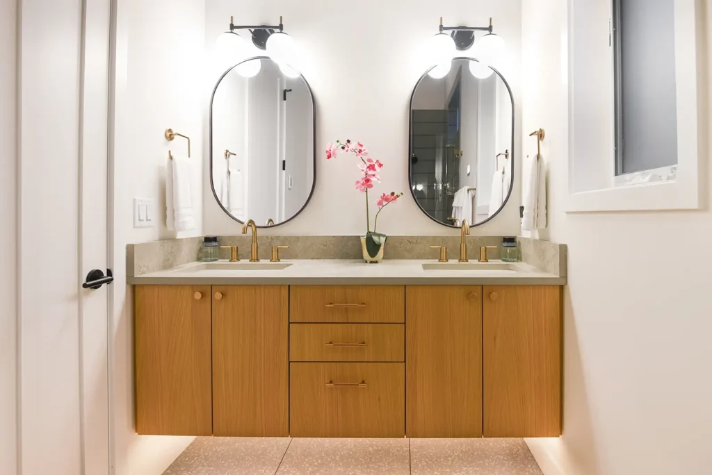 Bathroom remodeling featuring modern fixtures