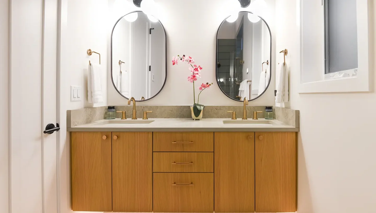 Bathroom remodeling featuring modern fixtures