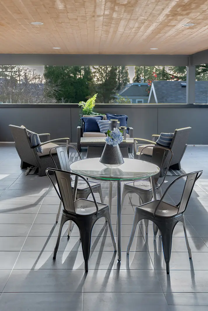Gallery veranda 1