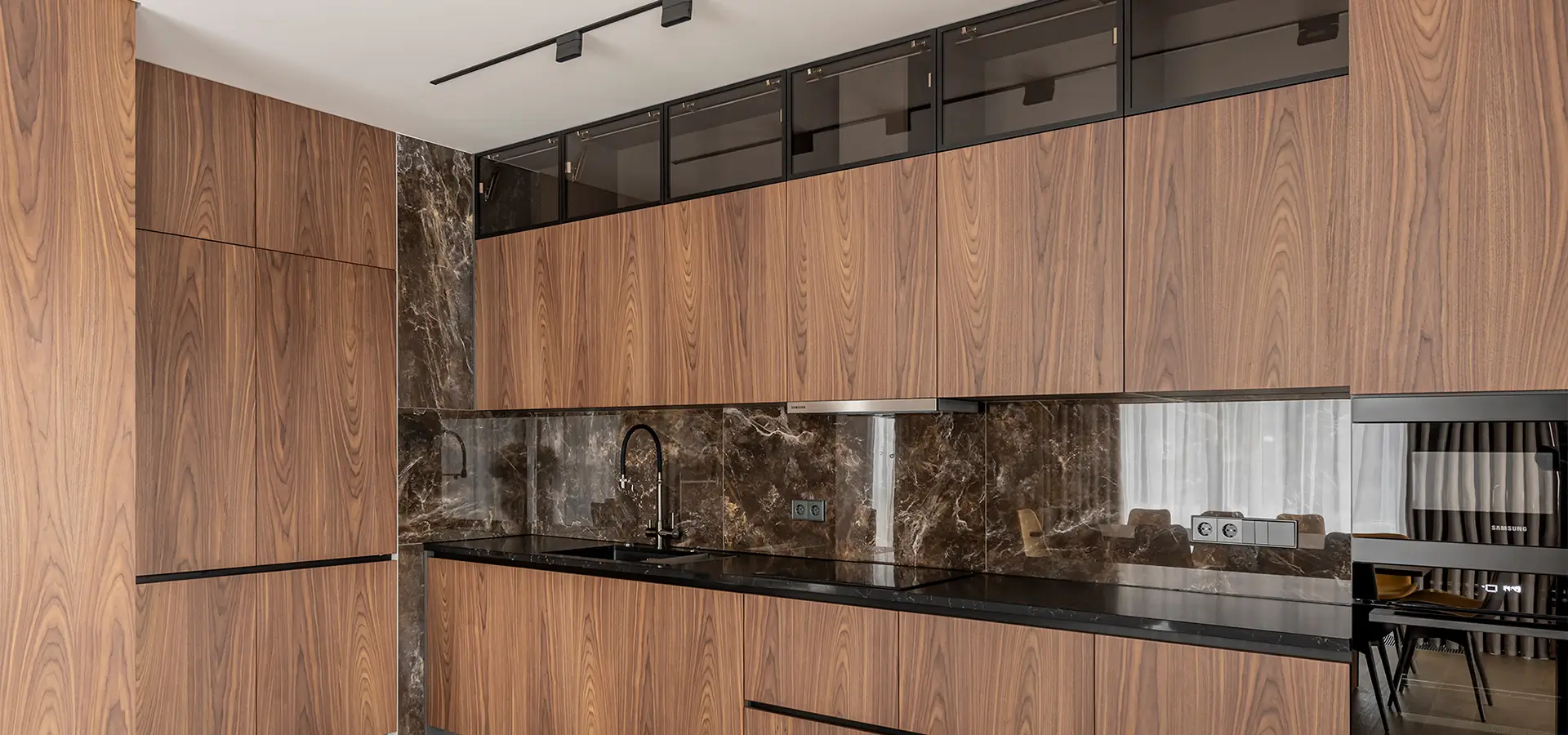 custom cabinetry hero desctop
